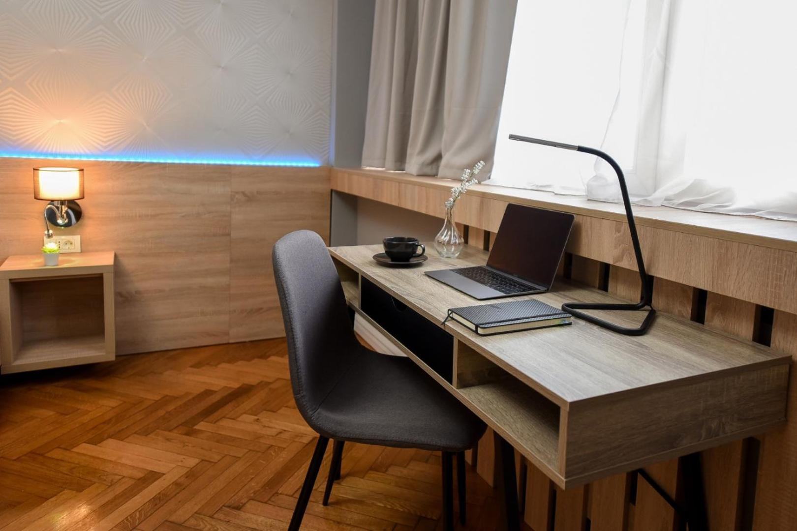 City Center Getaway - Cozy Accommodation For Your Perfect Stay Boekarest Buitenkant foto