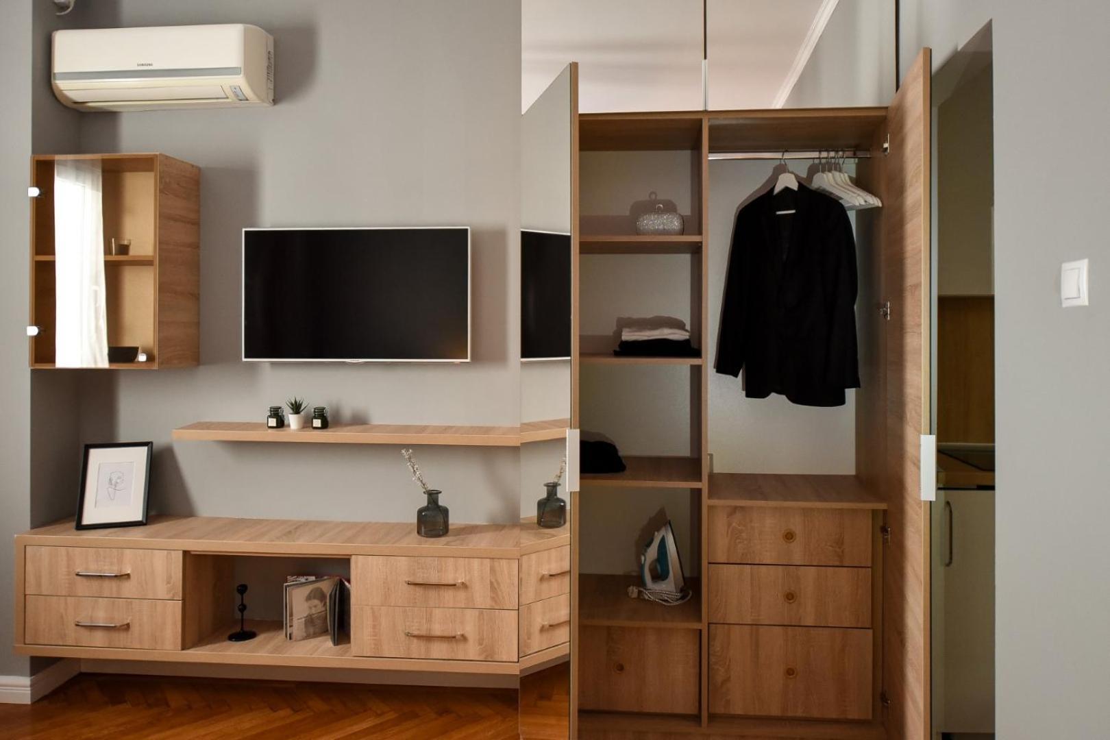 City Center Getaway - Cozy Accommodation For Your Perfect Stay Boekarest Kamer foto
