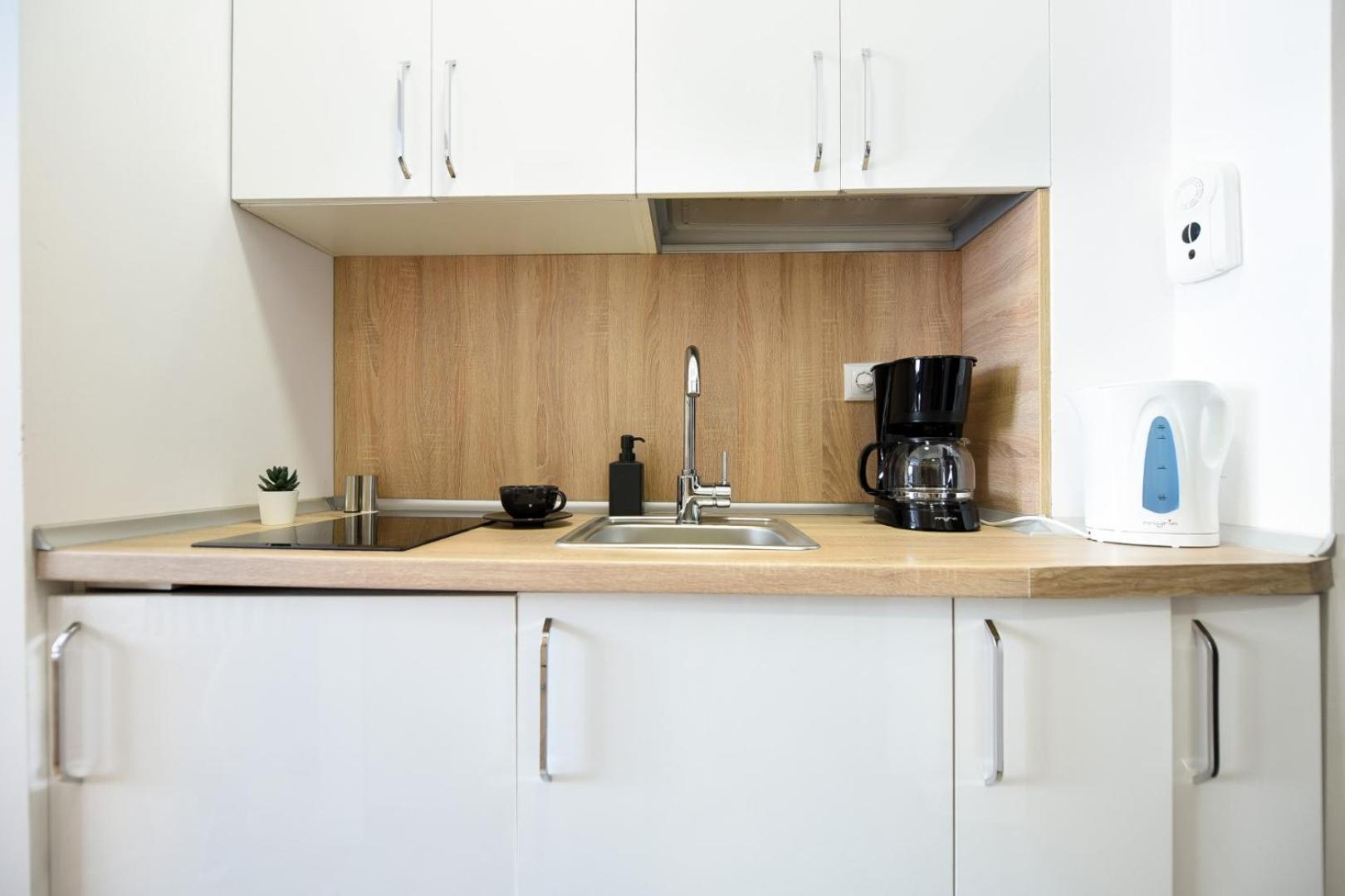 City Center Getaway - Cozy Accommodation For Your Perfect Stay Boekarest Buitenkant foto