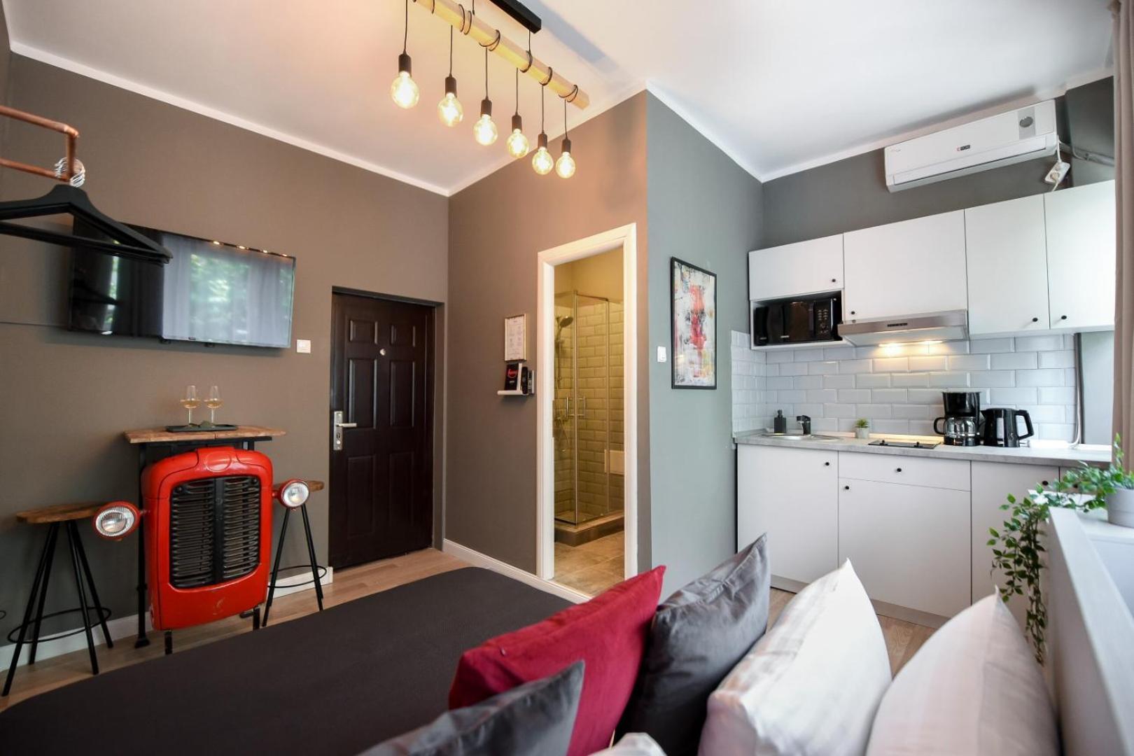 City Center Getaway - Cozy Accommodation For Your Perfect Stay Boekarest Kamer foto